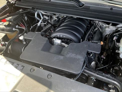 Used 2015 Chevrolet Tahoe LTZ AWD/4WD image 29