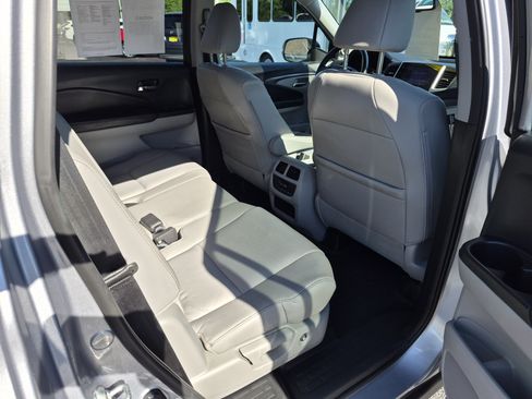 Used 2017 Honda Pilot EX-L image 32