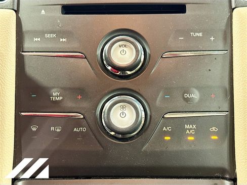 Used 2014 Ford Taurus SEL w/ Equipment Group 201A image 18