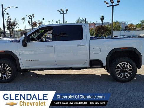 Used 2021 GMC Sierra 2500 AT4 w/ AT4 Premium Plus Package image 5