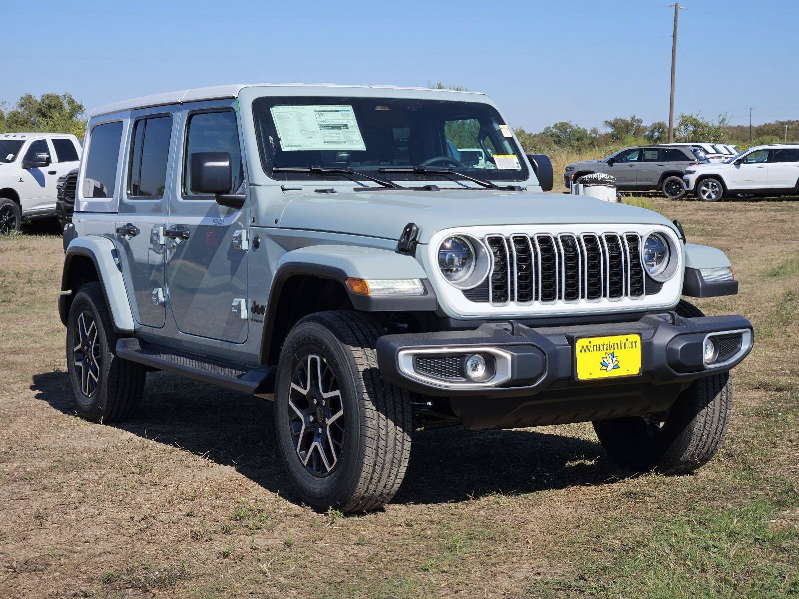 New 2027 Jeep Wrangler Unlimited Sahara w/ Whitecap Package AWD/4WD image 2