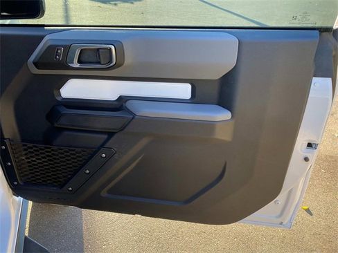 Used 2023 Ford Bronco 2-Door image 32