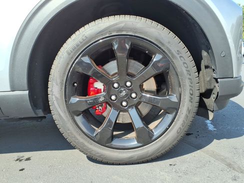 Used 2020 Ford Explorer ST w/ ST Street Pack AWD/4WD image 9