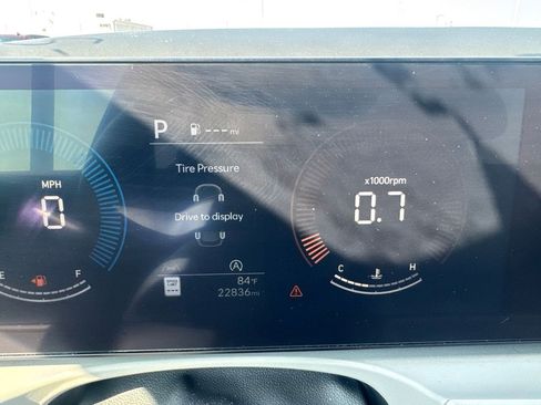 Used 2025 Hyundai Tucson SEL FWD image 44