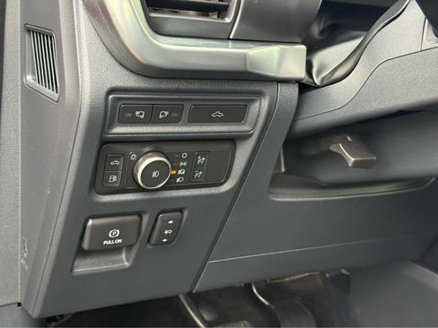 Used 2022 Ford F150 Lariat w/ Max Trailer Tow Package AWD/4WD image 18