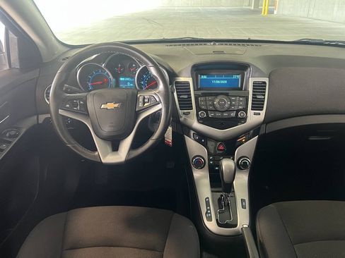 Used 2014 Chevrolet Cruze LT FWD image 9