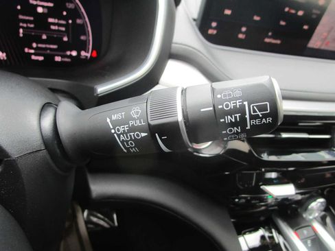 Certified 2024 Acura MDX SH-AWD w/ Technology Package image 31