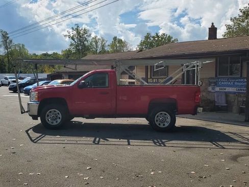 Used 2013 Chevrolet Silverado 3500 W/T image 3