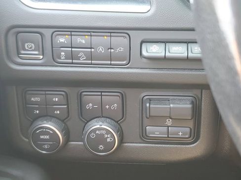 Certified 2021 Chevrolet Tahoe High Country AWD/4WD image 35