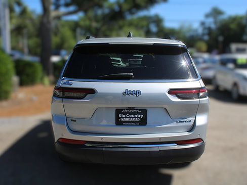 Used 2021 Jeep Grand Cherokee L Limited RWD image 8