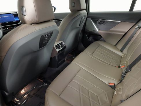 Used 2025 BMW 530i image 45