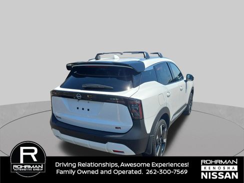 Certified 2025 Nissan Kicks SR FWD image 6