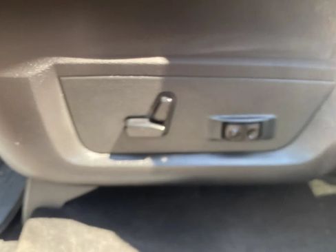 Used 2017 RAM 1500 Big Horn RWD image 16
