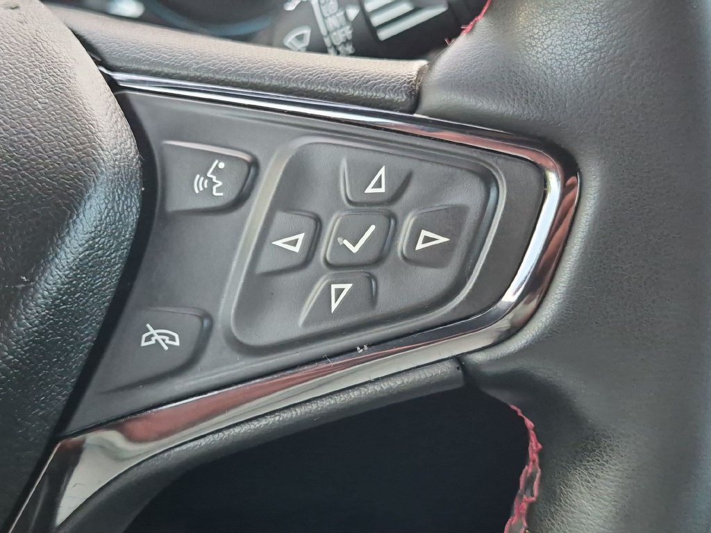 Used 2023 Chevrolet Equinox RS FWD image 15