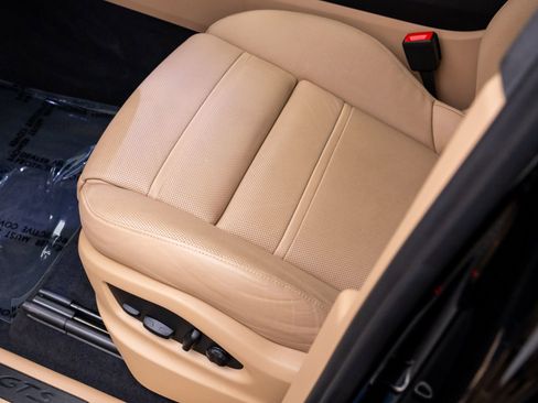 Certified 2023 Porsche Cayenne GTS AWD/4WD image 16