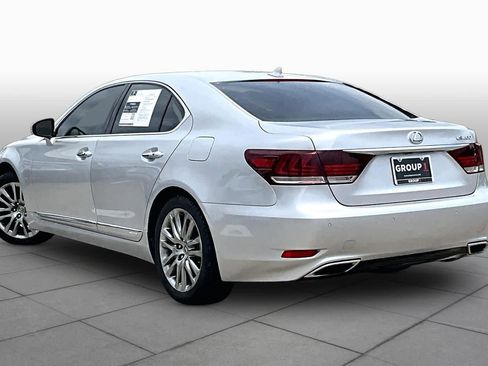 Used 2013 Lexus LS 460 w/ Comfort Pkg RWD image 10