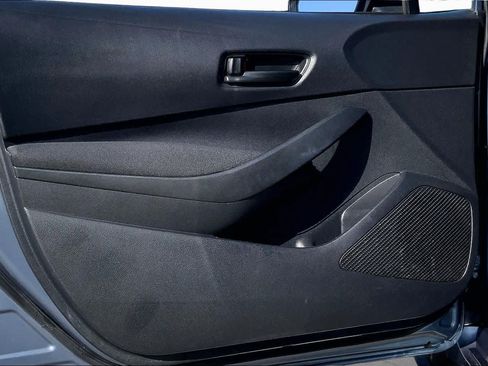 Used 2022 Toyota Corolla LE FWD image 21