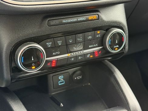 Used 2022 Ford Escape SEL w/ Technology Package image 31