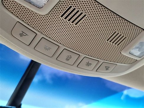 Used 2018 Lincoln MKX Premiere image 22