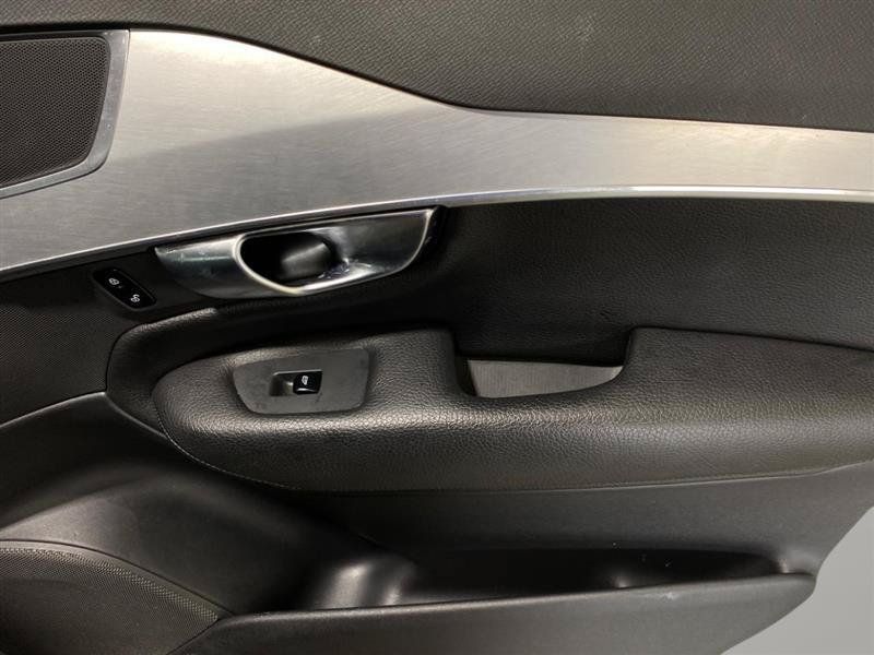 Used 2018 Volvo XC90 T5 Momentum w/ Convenience Package AWD/4WD image 25