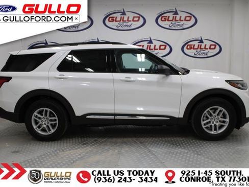 Used 2025 Ford Explorer Active w/ Active Comfort Package image 3