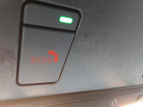 Used 2025 Nissan Pathfinder SV AWD/4WD image 41