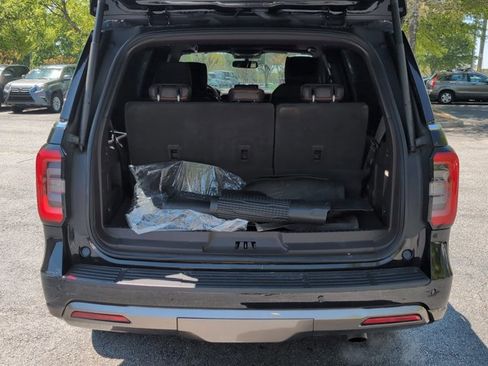 Used 2024 Ford Expedition King Ranch image 6