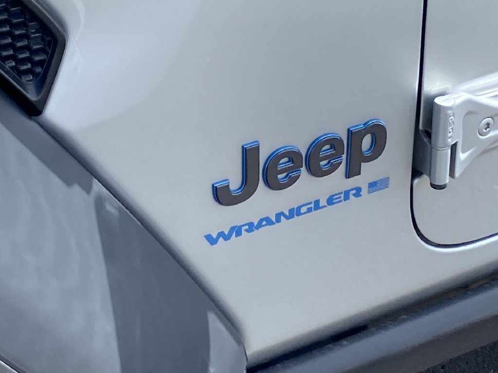 Used 2024 Jeep Wrangler Unlimited Rubicon 4xe AWD/4WD image 27