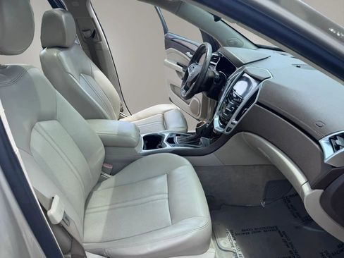 Used 2015 Cadillac SRX Luxury w/ Driver Awareness Package FWD image 11