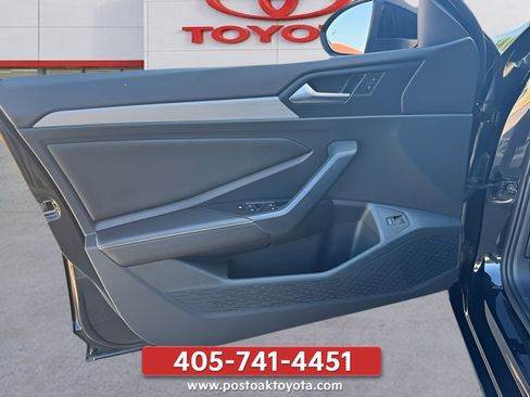 Used 2025 Volkswagen Jetta S FWD image 10