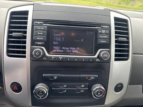 Used 2018 Nissan Frontier SV AWD/4WD image 21