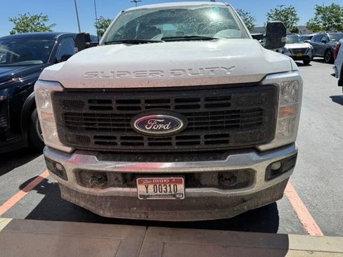 Used 2024 Ford F250 XL w/ XL Chrome Package AWD/4WD image 2