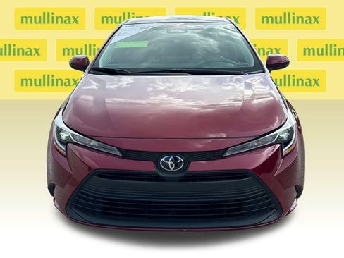 Used 2026 Toyota Corolla LE FWD image 11