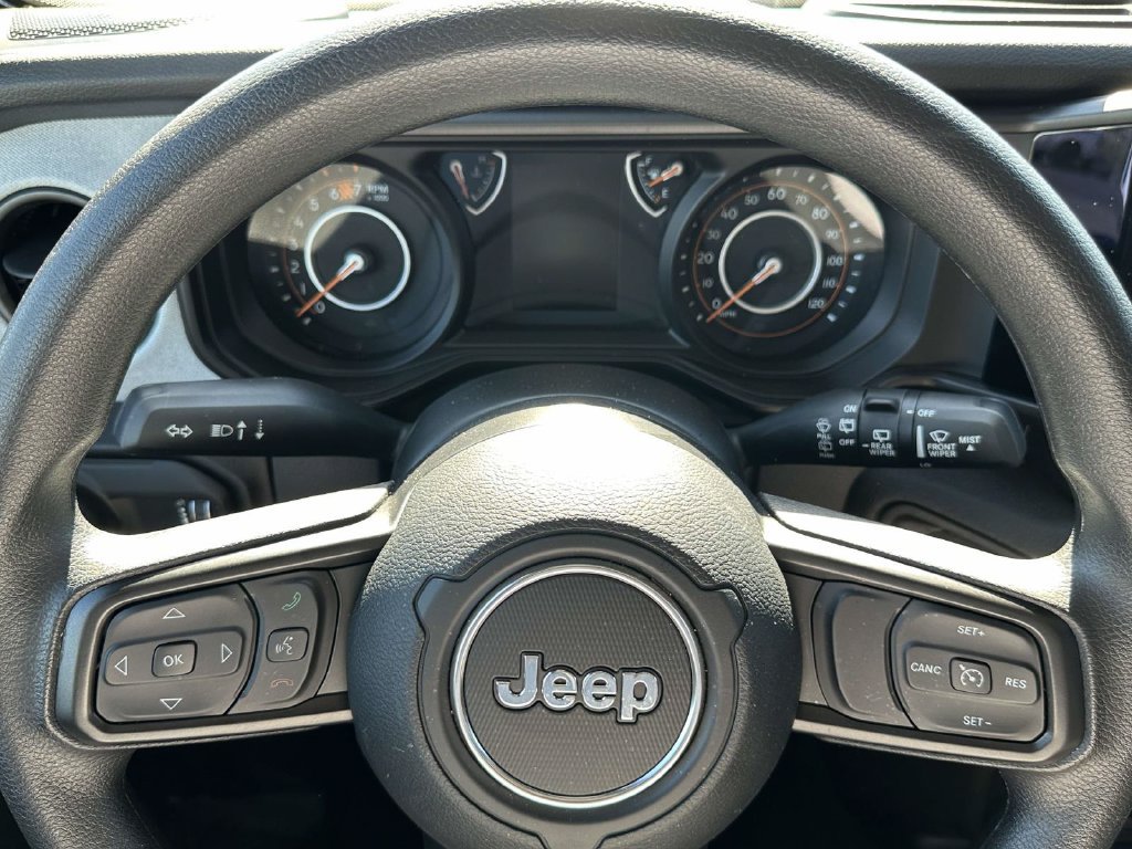 Used 2026 Jeep Wrangler Unlimited Sport AWD/4WD image 18