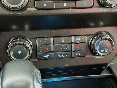 Used 2019 Ford F150 XLT w/ Equipment Group 302A Luxury image 14