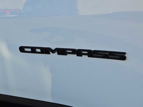 New 2026 Jeep Compass Latitude image 13