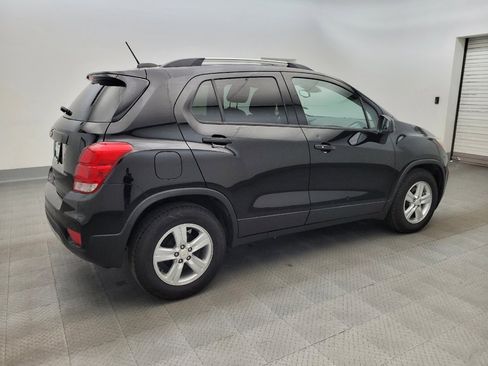 Used 2021 Chevrolet Trax LT w/ Driver Confidence Package FWD image 10