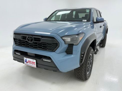 New 2026 Toyota Tacoma TRD Off-Road AWD/4WD image 4