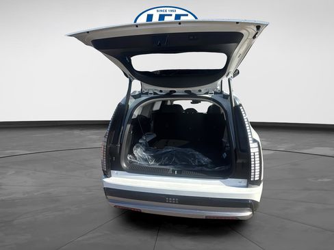 New 2026 Hyundai Ioniq 9 SEL image 17
