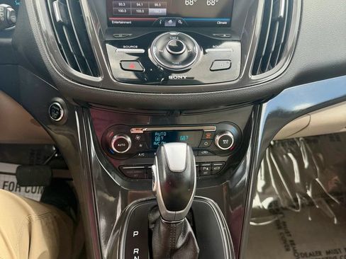 Used 2014 Ford Escape Titanium w/ Equipment Group 401A AWD/4WD image 31