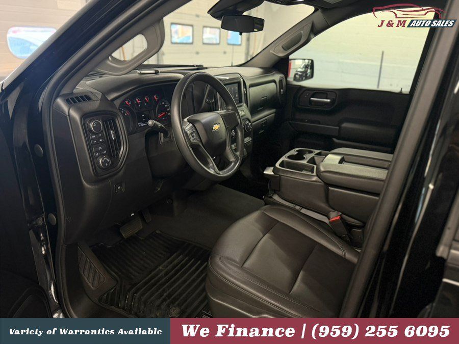 Used 2022 Chevrolet Silverado 1500 W/T w/ WT Value Package AWD/4WD image 17