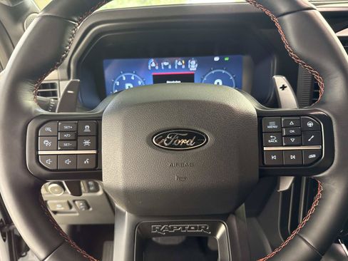 Used 2025 Ford F150 Raptor AWD/4WD image 26