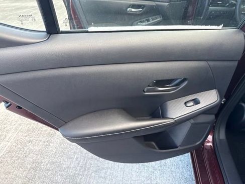 Used 2025 Nissan Sentra SV FWD image 13
