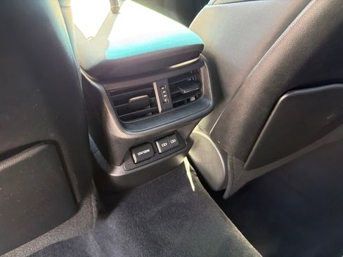 Used 2023 Lexus ES 350 w/ Accessory Package (Z2) image 22