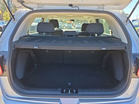 Used 2024 Hyundai Venue SEL image 15