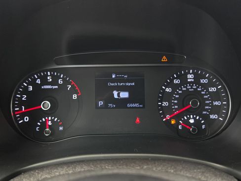Used 2021 Kia Soul LX FWD image 27