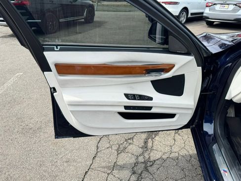 Used 2015 BMW 750Li xDrive image 14