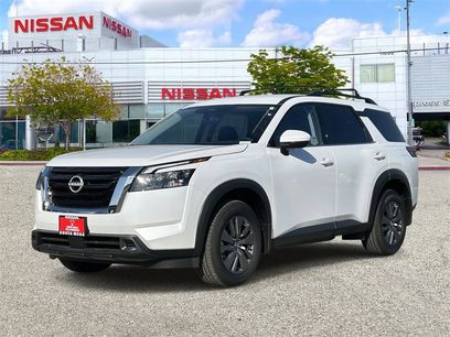 New 2025 Nissan Pathfinder SV