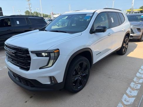 Used 2024 GMC Acadia Elevation w/ Black Edition AWD/4WD image 5
