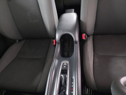 Used 2022 Honda HR-V EX image 35